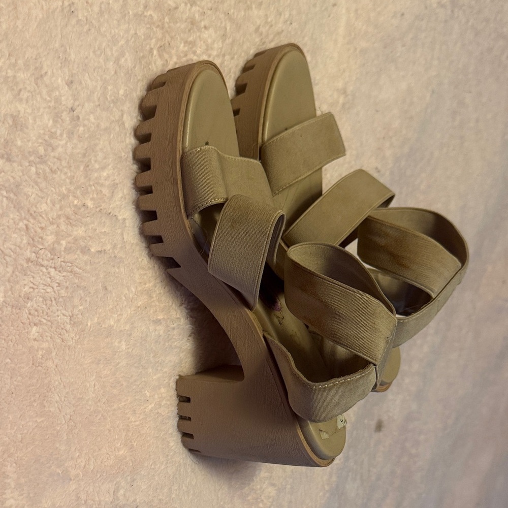 Mudd Tan Platform Sandals
